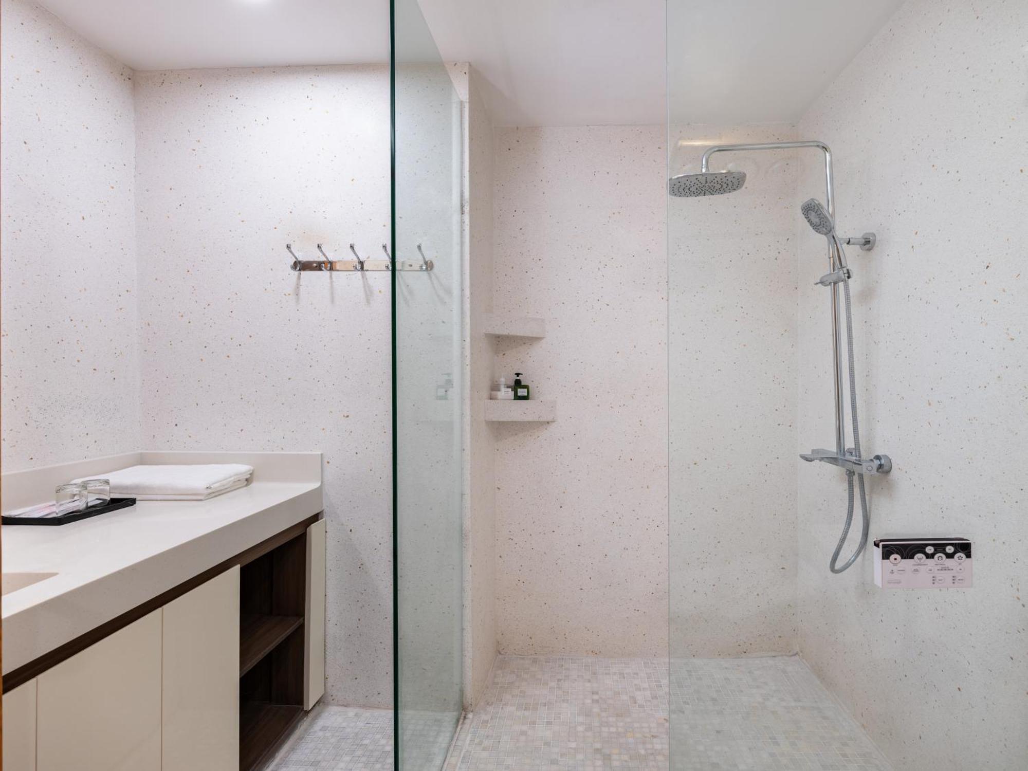 Moonlight Tay Ho Apartment Ханой Екстериор снимка